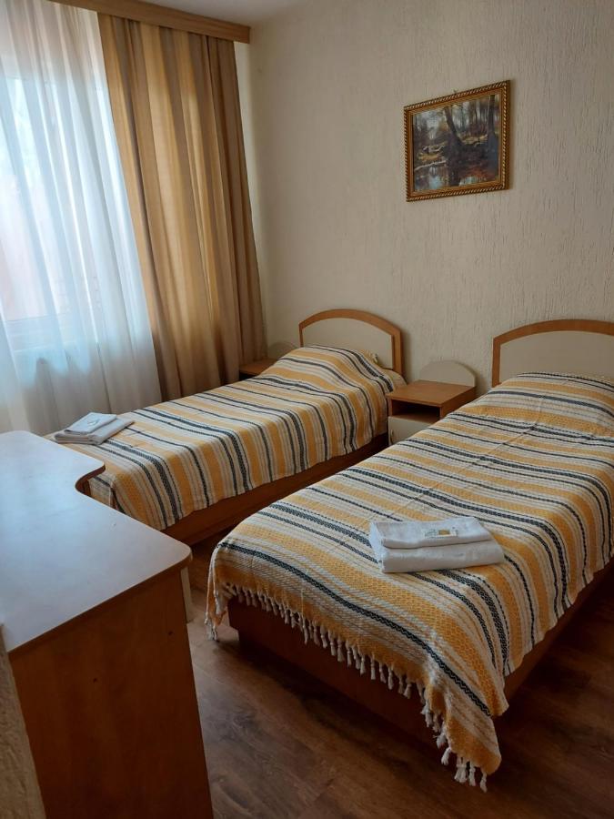 Хотел Лагуна Dospat Luaran gambar